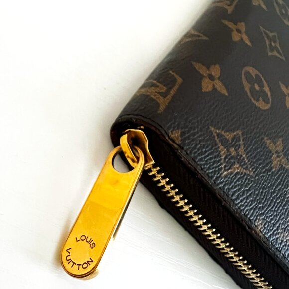 Louis Vuitton Zippy Monogram Wallet - Picture 3 of 5